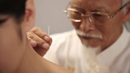 中国的针灸疗法,连美国人都在用,到底有什么神奇效果?